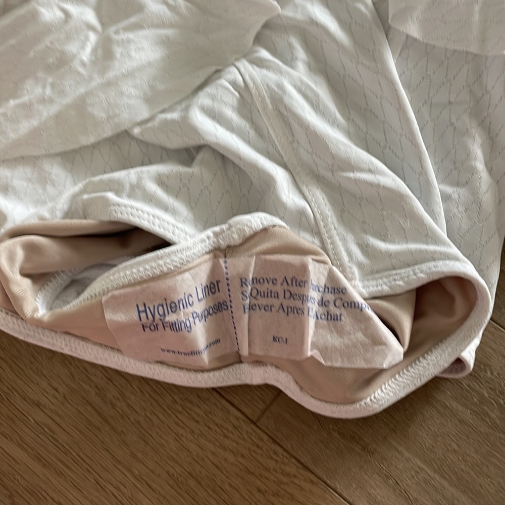 Kortni Jeane Ruffle Around Bottoms - Picture 4 of 4